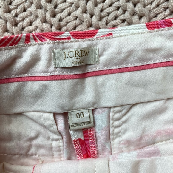 JCREW PINK FLOWER SHORTS - Picture 5 of 5